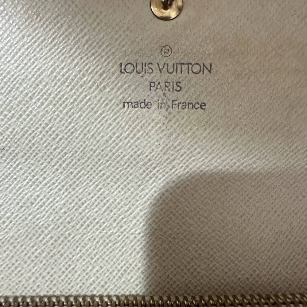 Louis Vuitton Damier Azur Wallet in Cream and Gray - Picture 5 of 13